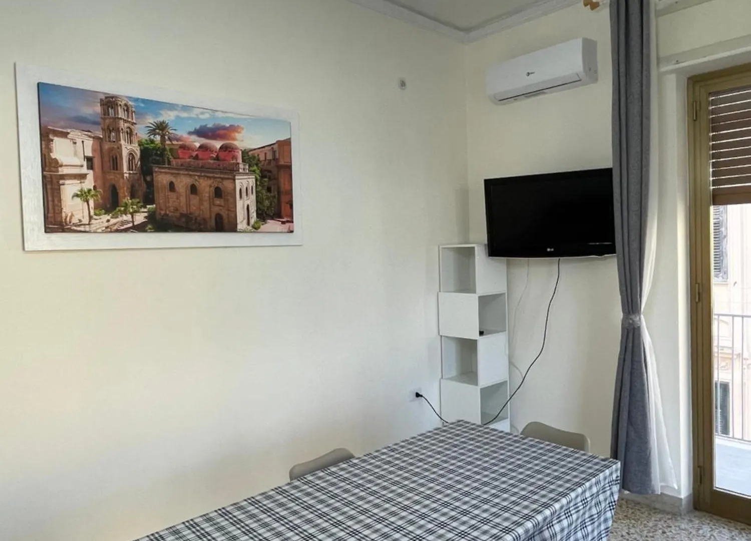Lucky House Apartment Palermo 0*,